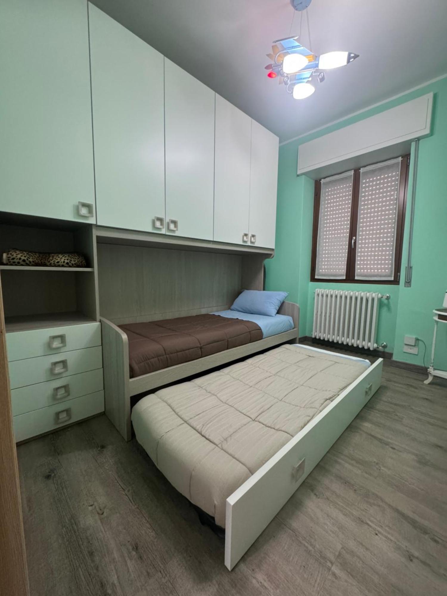 Casa Alessio - Elegante Appartamento Nel Cuore Di チェザーノ・モデルノ エクステリア 写真